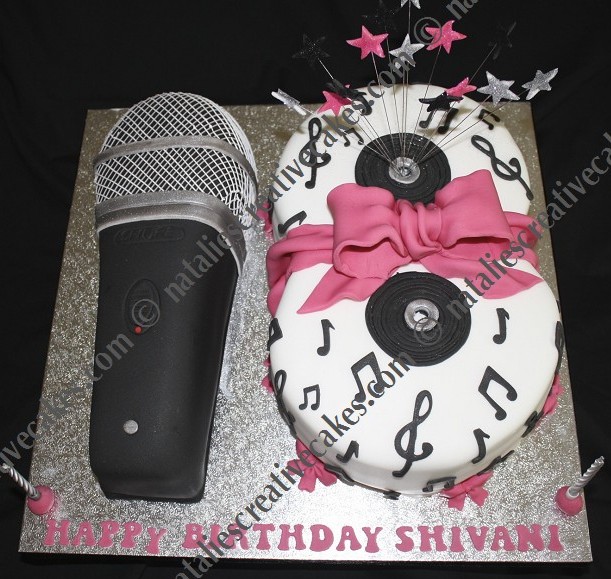 Singer/Music Lover's 18th Birthday Cake